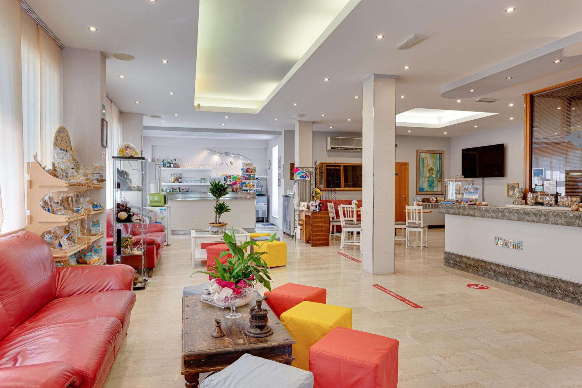 Hotel Kiss Cesenatico Eksteriør billede